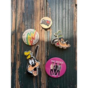 Vintage Pin Lot Jonas Brothers Ziggy Marley The Beatles Disney Goofy Buttons